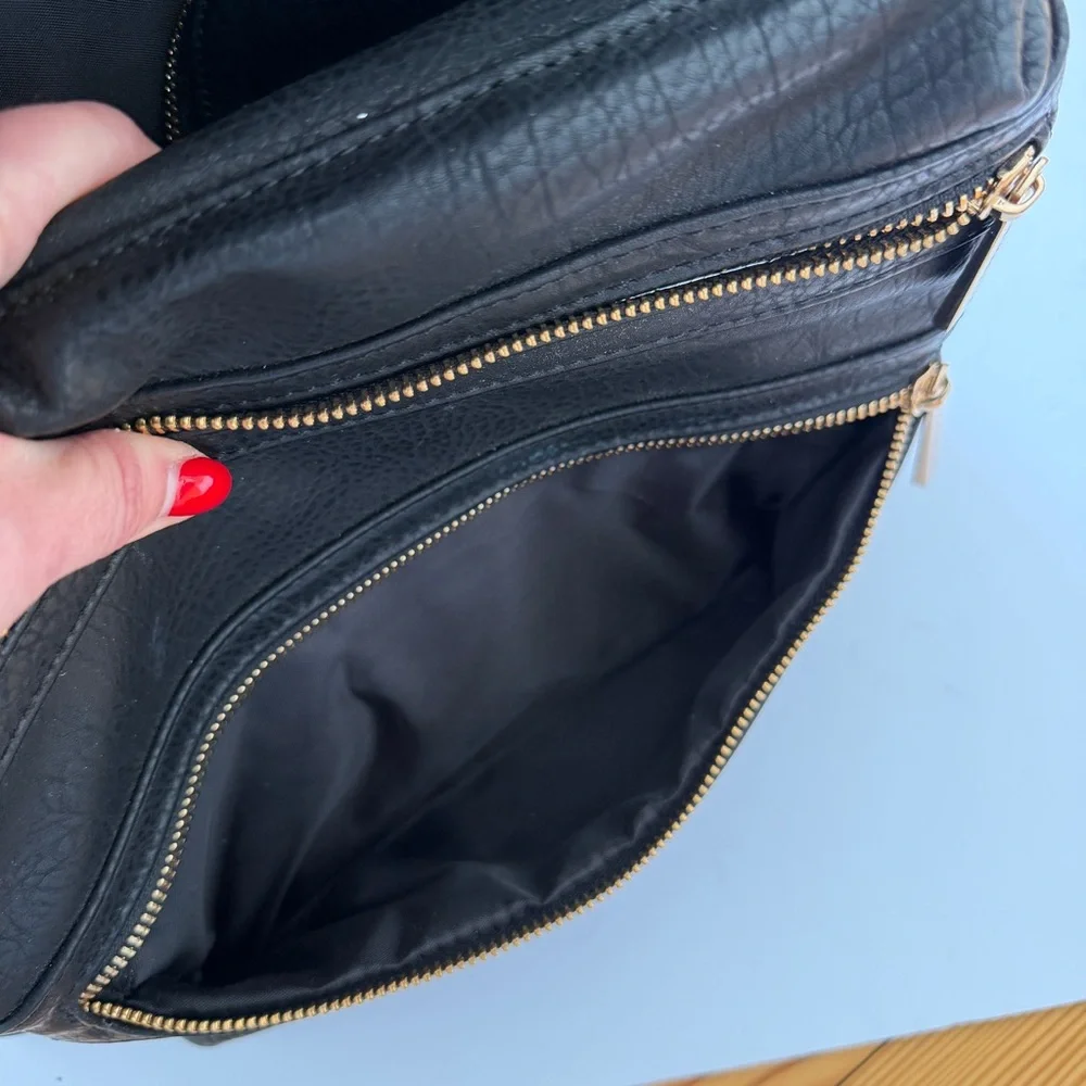 THE HONEST COMPANY > Vegan Leather City Backpack
